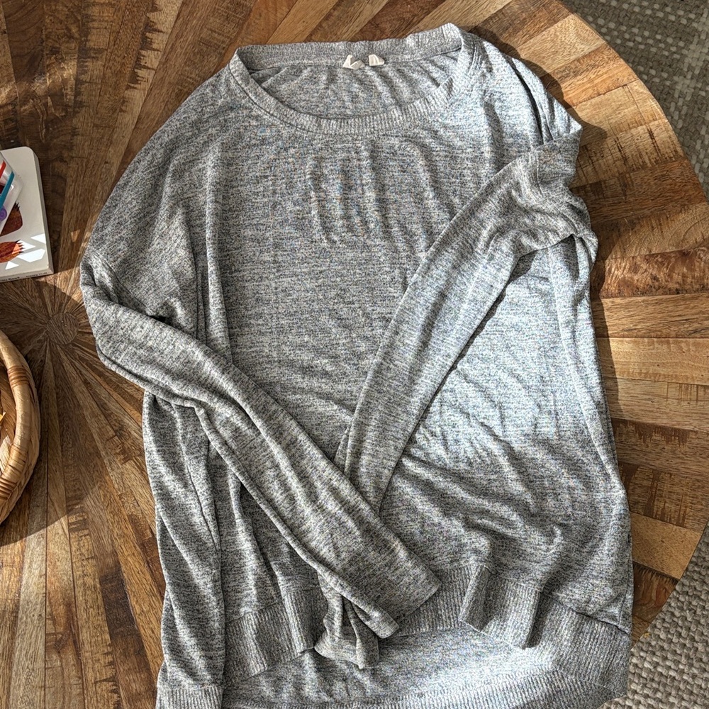 GAP Heather Gray super Soft and Stretchy Knit Top
